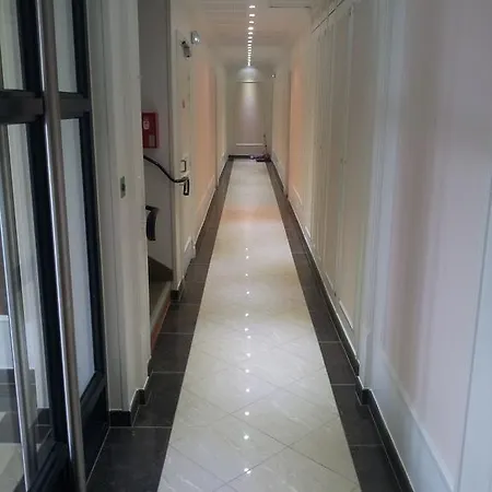 Magic Apartment *
